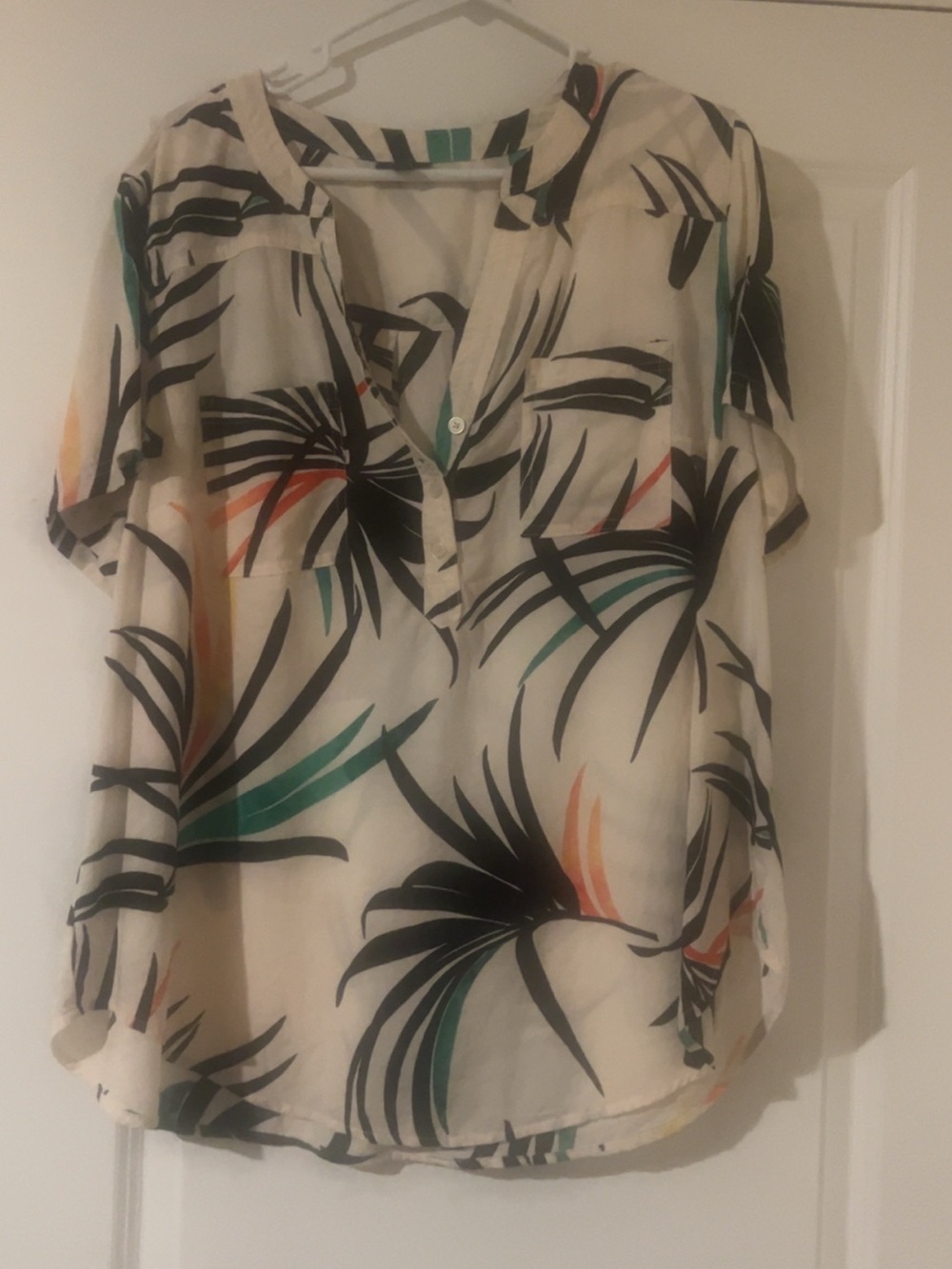 Women's Cream Tropical Print V-Neck Blouse